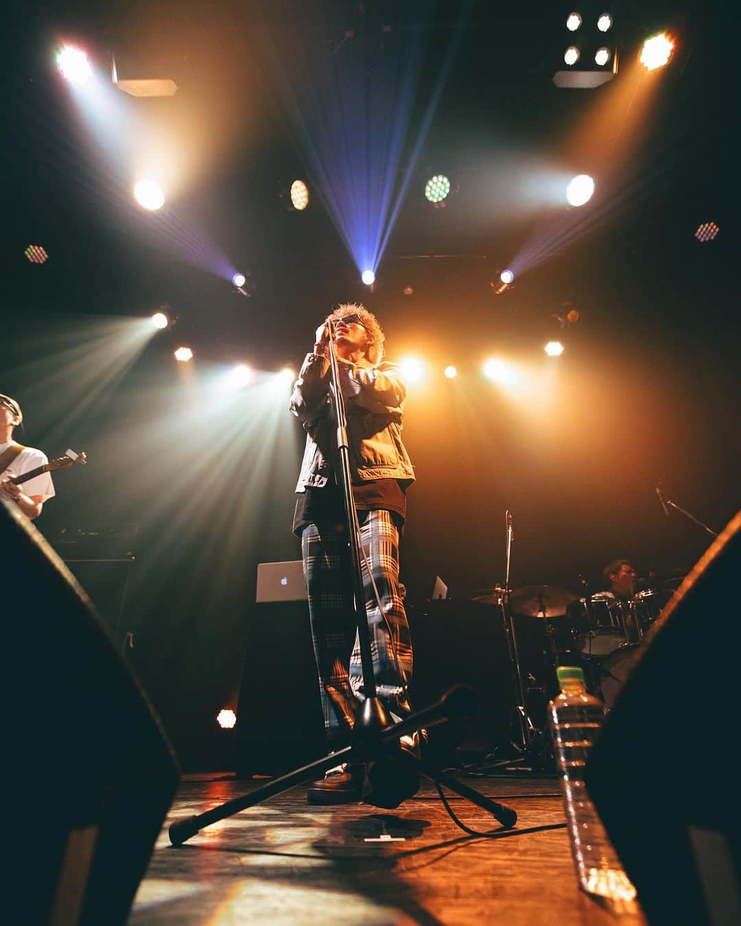草川瞬のインスタグラム：「2023.10.22  【Harvest】  at. Roppongi unravel tokyo  余韻にどっぷり浸かってる ステージから見た皆の表情 LIVEの臨場感 揺れる空気 4年という月日は短いものではなかった でもこの日の為にあった 大切な期間だったんだ  そう思える空間だった  無事にアルバムをリリースし イベントも終える事が出来ました  やっと終わったー！！！！ って思ったけど、これは終わりじゃなくて 始まりだった  この感動を越える日々を作り出すために またここから頑張るよ  改めて応援してくれるあなたへ Harvestへ来てくれたあなたへ 来れなくても想いを送ってくれたあなたへ  ありがとう  photo by @realy_photo_osaka」