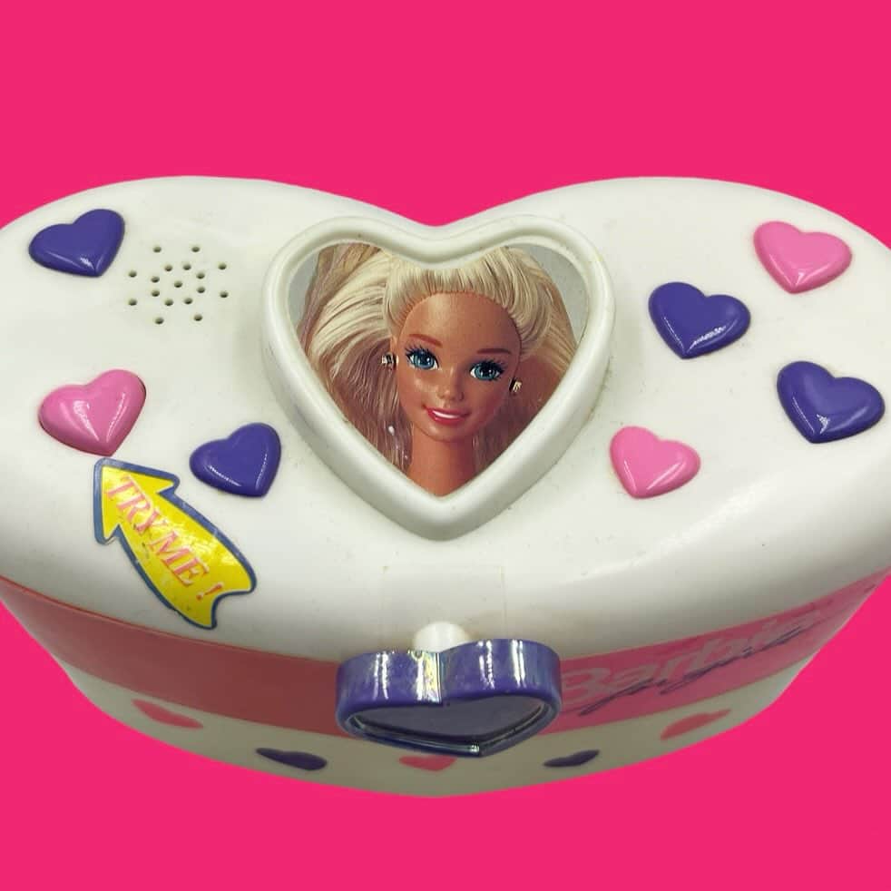 おもちゃやSPIRALさんのインスタグラム写真 - (おもちゃやSPIRALInstagram)「1995 Barbie for girls Talking Jewelry Box入荷しました！  なかなか見つからないのでオススメです✨❣️」10月24日 13時26分 - spiral_toy