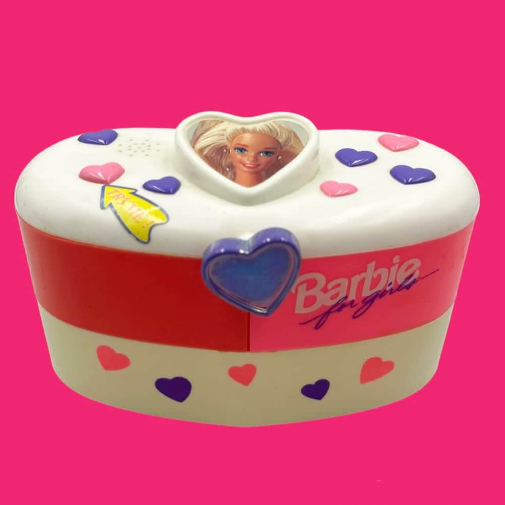 おもちゃやSPIRALのインスタグラム：「1995 Barbie for girls Talking Jewelry Box入荷しました！  なかなか見つからないのでオススメです✨❣️」