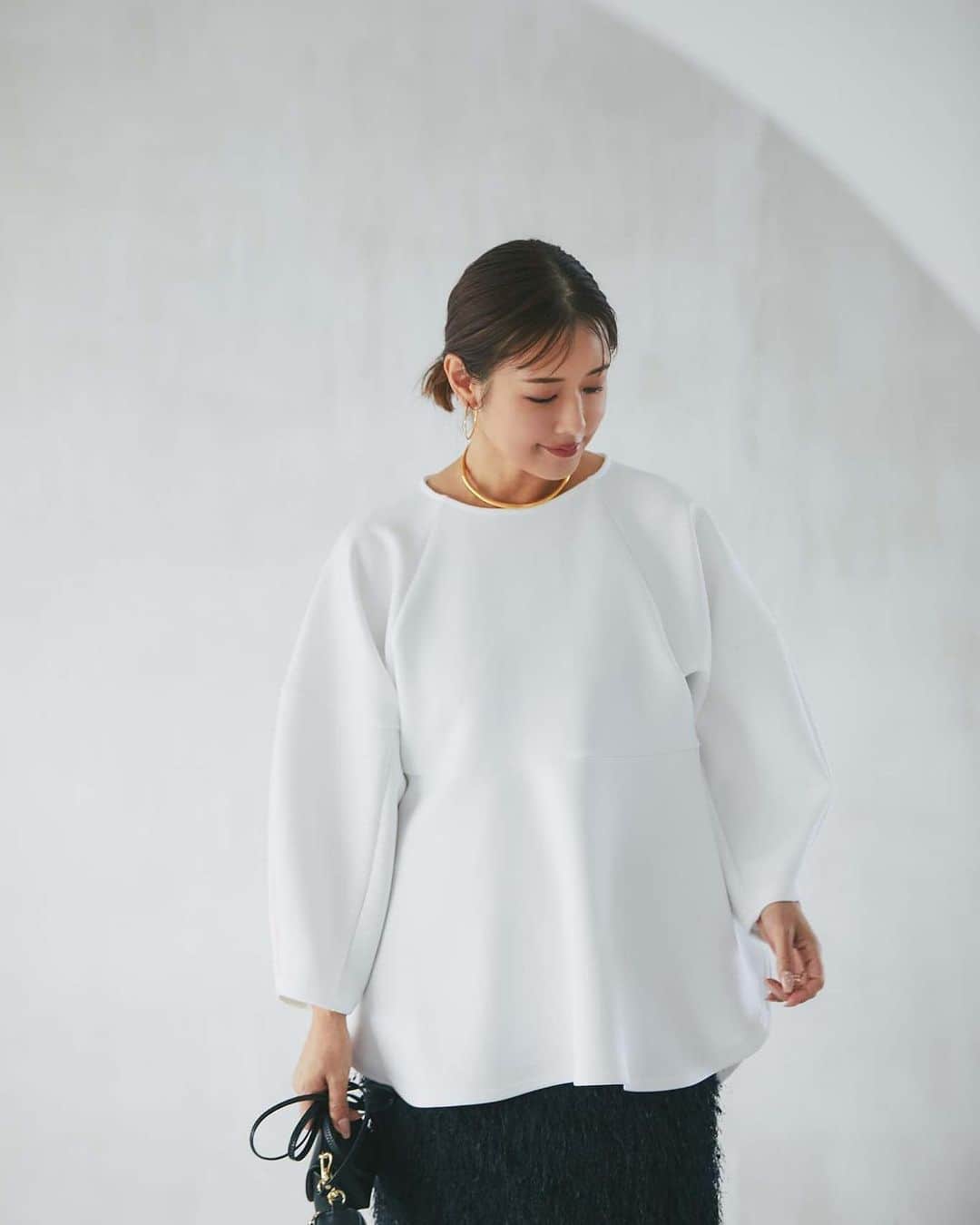 nostalgia_jpのインスタグラム：「. YUKO×&.NOSTALGIA Collaboration Collection  【yukoさんコラボ】 ランタンスリーブチュニック 品番10-179967 price ¥4,950 tax in  フリンジキャミワンピース 品番1-179323 price ¥5,390 tax in  ＿＿＿＿＿＿＿  10/27(金)21：00～発売  オフィシャルサイトの商品ページ内にて リクエストメール登録受付中です!  #nostalgiajp#nostalgia#nos #nosstyle#fashion#cordinate #ノスタルジア#ノス#ノスジョ」