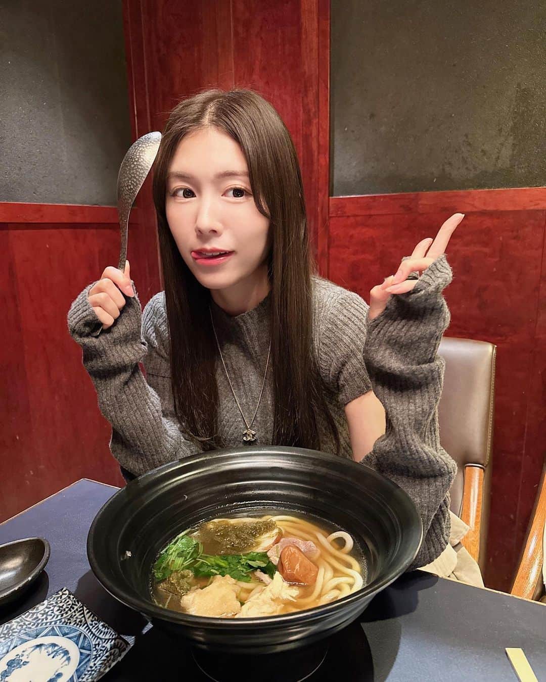 麻衣愛さんのインスタグラム写真 - (麻衣愛Instagram)「. ⋰ ⋱⋰ ⋱⋰ ⋱⋰ ⋱⋰ ⋱⋰ ⋱⋰ ⋱⋰ ⋱⋰ ⋱⋰ ⋱ . . 梅干しととろろ昆布の おうどん大好き‪ ·͜·♡‬ . 昔から麺よりスープ派𓌉◯𓇋 ‎ . . ⋱⋰ ⋱⋰ ⋱⋰ ⋱⋰ ⋱⋰ ⋱⋰ ⋱⋰ ⋱⋰ ⋱⋰ ⋱⋰  . #つるとんたん #つるとんたん六本木店 #instadaily #instafood」10月24日 14時06分 - maiaiii_0814