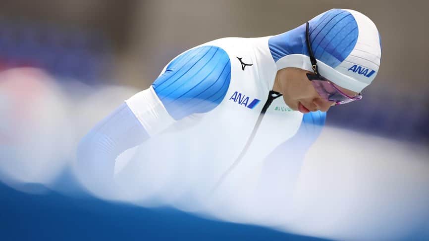 一戸誠太郎さんのインスタグラム写真 - (一戸誠太郎Instagram)「🏆大会結果報告 . . 5000m 1th 6:23.58 1500m 1th 1:44.72(CR,TR,DR) Mass start 5th  2023全日本距離別✅ 最高の形でスタートを切れました🚀 いつか切りたい師円の偉大な1:44.95の大記録をこのタイミングで切れた事には自分でも驚いていました💥 賞金で焼肉食べます🍖  ワールドカップに向けて準備を進めていきます！ たくさんの応援・サポートありがとうございました🔥🔥🔥  Japan's World Cup selection competition has ended. I broke track records and domestic records!💥 I'm preparing for the World Cup!  @ana.japan @yamagata_nmai  #ANA #おいしい山形 #Team1 #speedskating #スケモリ隊   📷 @aflosport @kenjiromatsuo.aflosport @yohei_osada.aflosport」10月24日 14時51分 - sich_55