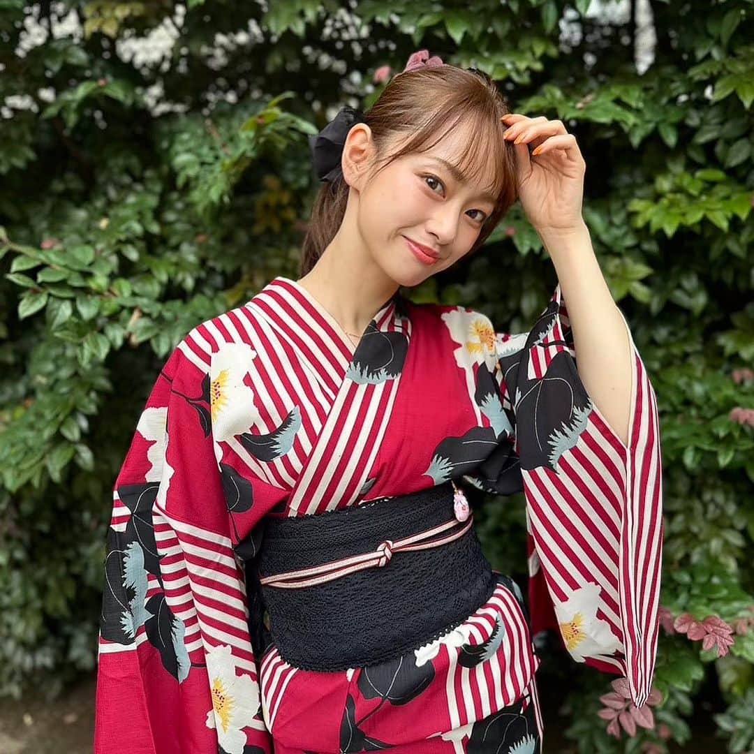 藤澤友千菜さんのインスタグラム写真 - (藤澤友千菜Instagram)「👘 ＊ 浴衣の季節も終わっちゃうから どどーんと浴衣写真を続けてアップしようかなあぁ ＊ #浴衣 #浴衣女子 #ゆかた #着物 #和服 #撫松庵 #撮影 #藤澤友千菜 #instagood #fashion #model #photography」10月24日 21時16分 - yuchina1207