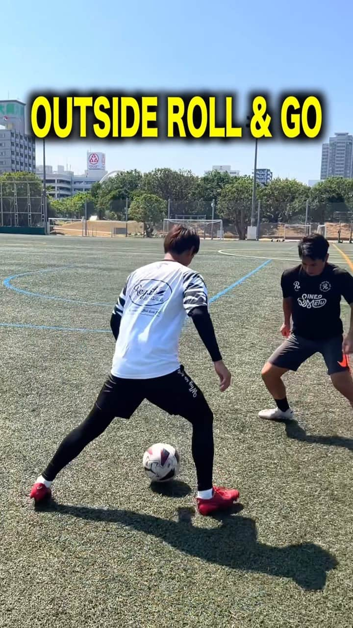 koheiのインスタグラム：「Who can do this trick?🙋‍♂️ #soccer #football #skills #サッカー #ドリブル」