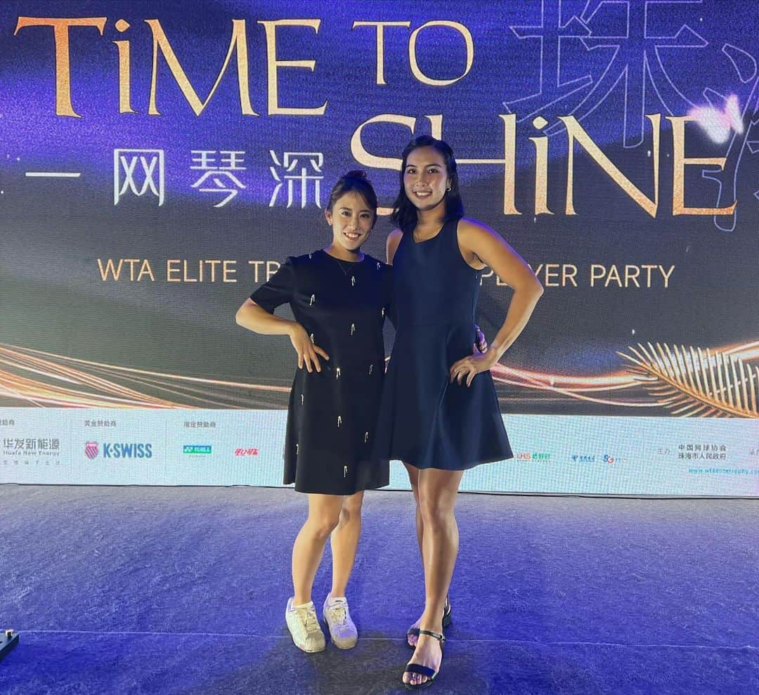 加藤未唯さんのインスタグラム写真 - (加藤未唯Instagram)「Time to SHINE in Zhuhai🌟 WTA Elite Trophy 2023🎩  レセプションにスニーカーで参戦したのは初めて😅 なんでも準備って大切ですね🥹  試合で輝けるように頑張りたいと思います！ お気にいりのネイルを添えて💅 (人生初つけまでした、取る時のぱちぱち感が楽しかった) #zhuhai #china #wta #tennis #doubles #珠海 #中国 #テニス #ダブルス」10月24日 17時19分 - miyukato1121