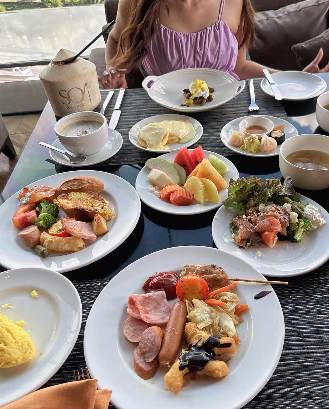 サントス飛鳥さんのインスタグラム写真 - (サントス飛鳥Instagram)「バンコクの朝ごはん🥣  #バンコク #bangkok #breakfast #朝ごはん」10月24日 17時20分 - alice_fushigino_