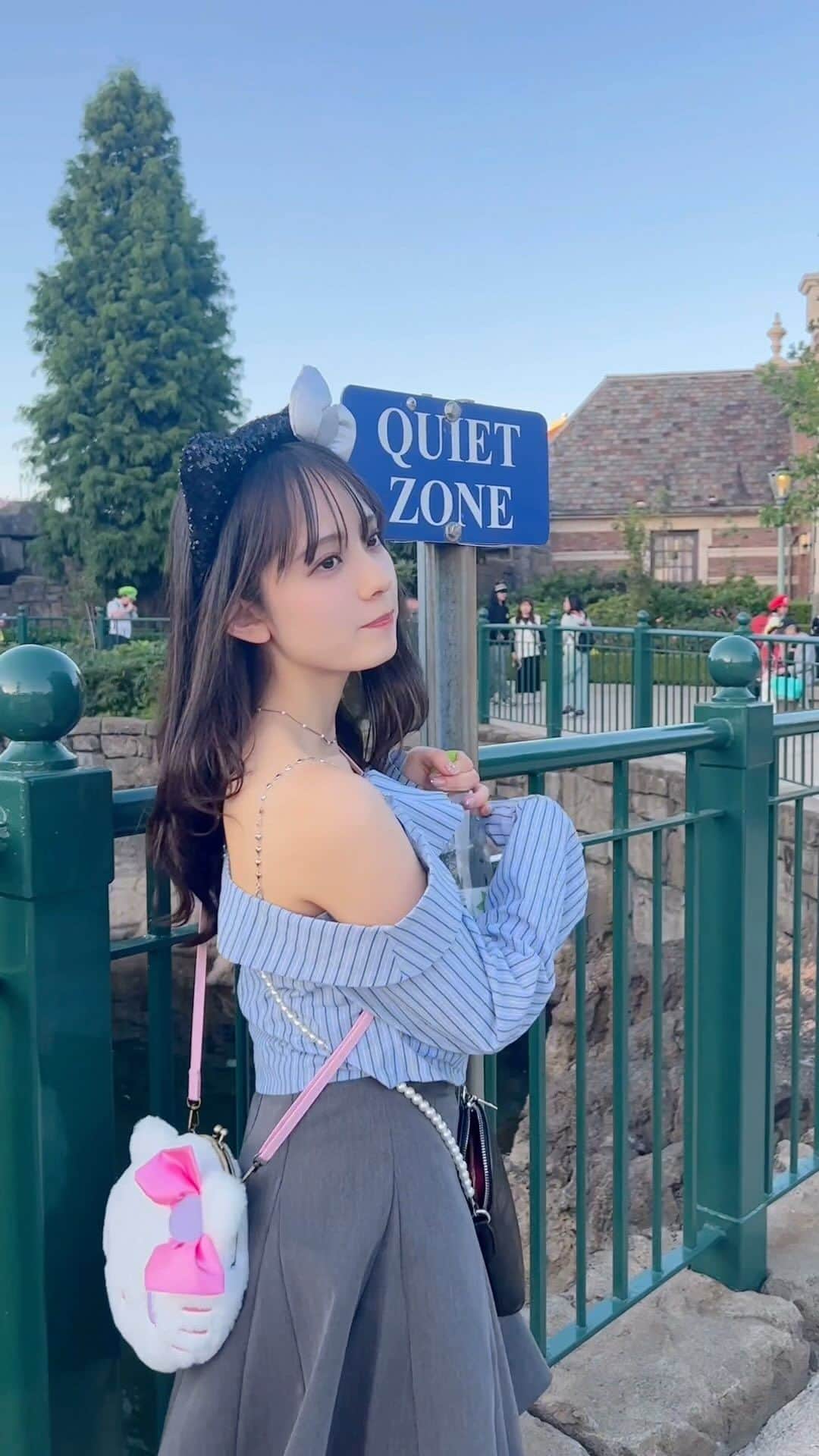 のインスタグラム：「デート中はだいたいずっと笑ってます#無加工」
