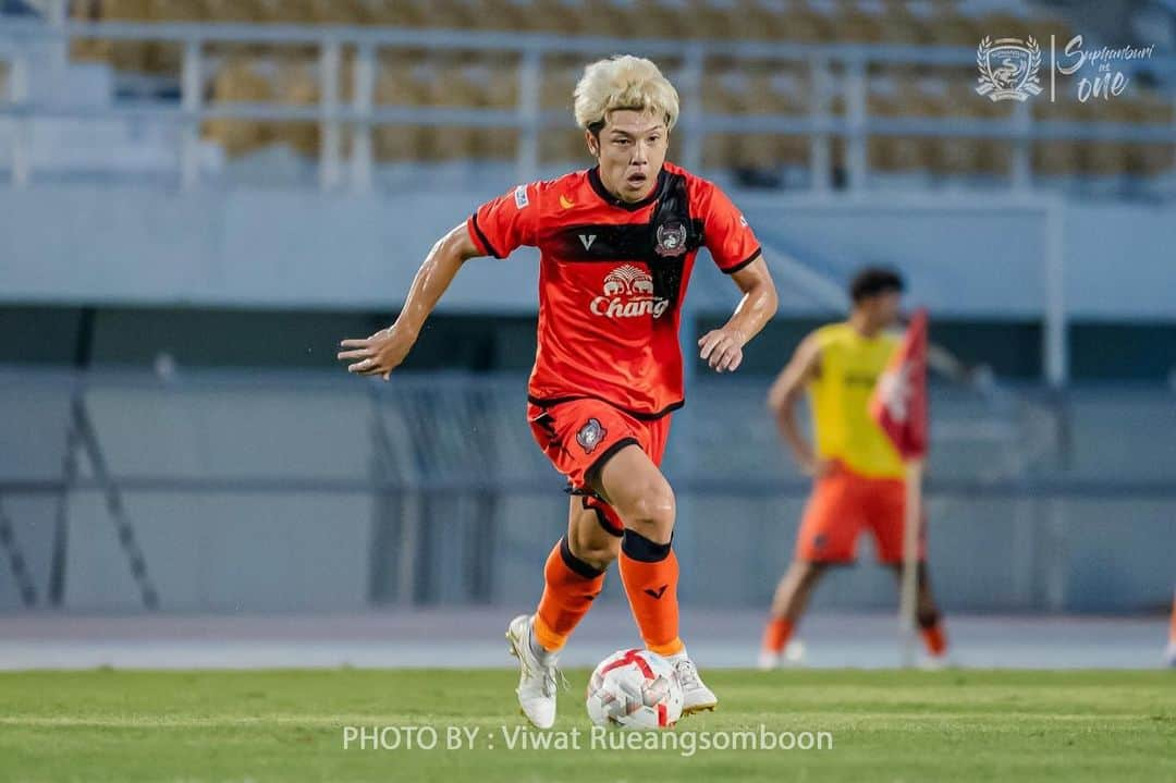 馬場悠企さんのインスタグラム写真 - (馬場悠企Instagram)「+3point🤟 Good hard work🐘🟠  #thaileague  #suphanburi #voltofficial #no37 #japan #asia #footballplayer  #football #soccer #life #enjoy #training #youtube」10月24日 18時01分 - yuki_bamba32