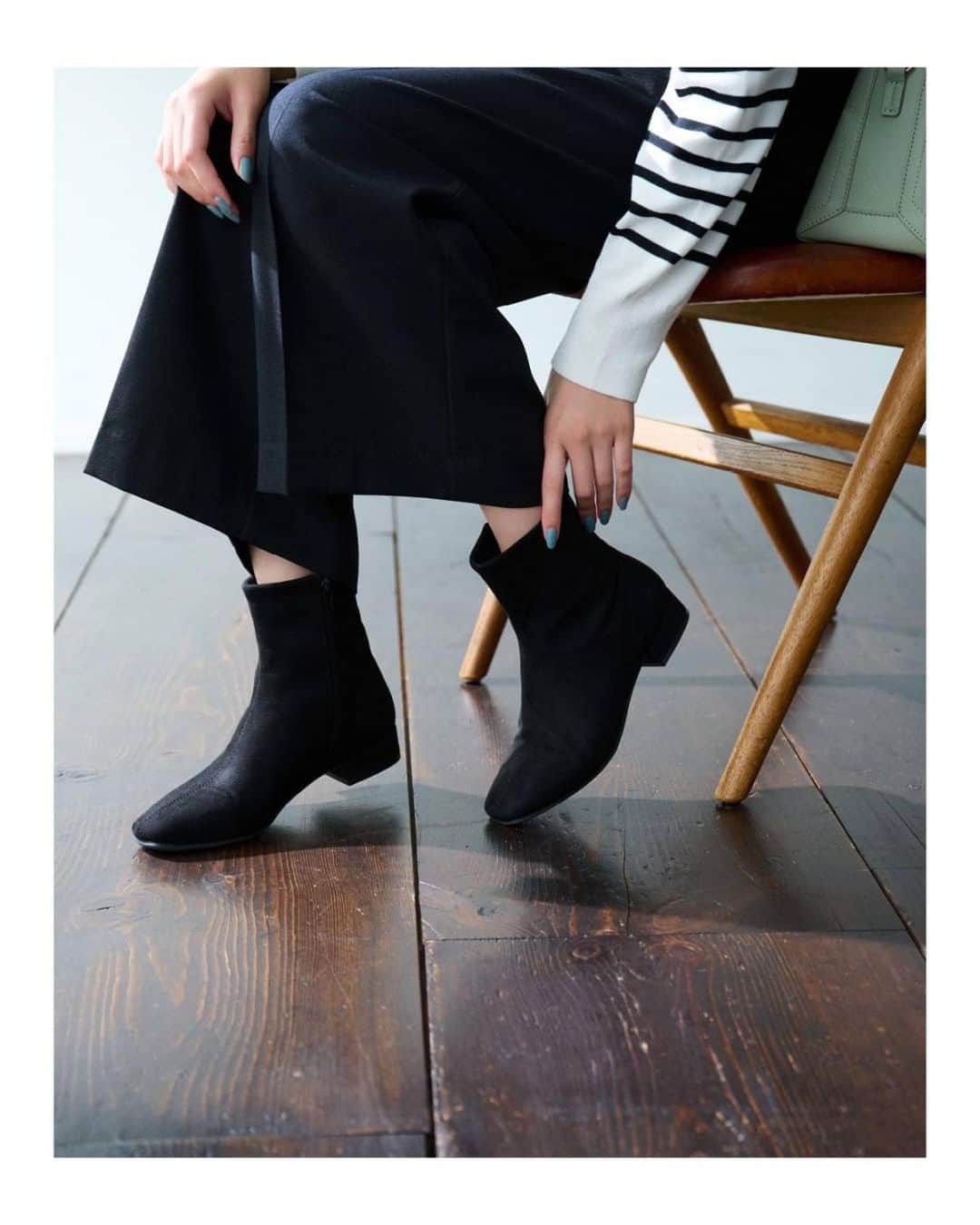 OPAQUE.CLIPのインスタグラム：「Shoes collection ✨ 秋冬に便利なシューズをピックアップ！  -—————————————  🏷️シンプルローヒールショートブーツ 商品No.C71-27012  🏷️ビット付きフェイクファーローファー 商品No.C71-27014  🏷️ストレッチショートブーツ 商品No.C71-27008  🏷️フェイクレザーロングブーツ 商品No.C71-27013  -—————————————  #opaqueclip #オペークドットクリップ」
