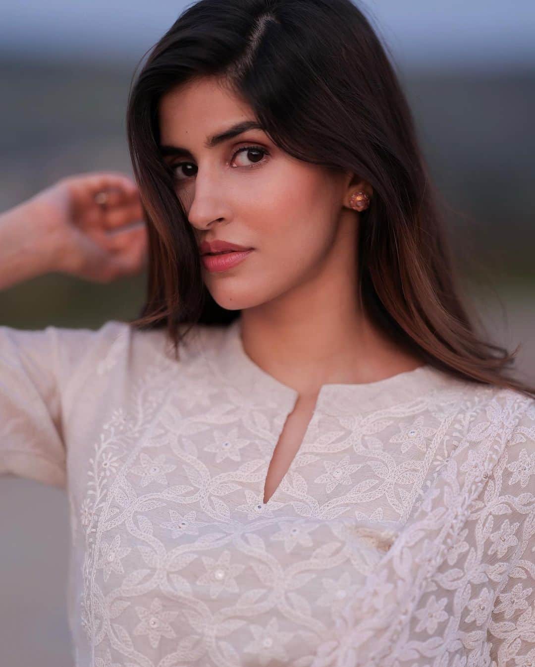 Sakshi Malikのインスタグラム：「On this Dussehra, let's burn our fears and uncertainties to make space for new beginnings 🌟 #happydussehra」