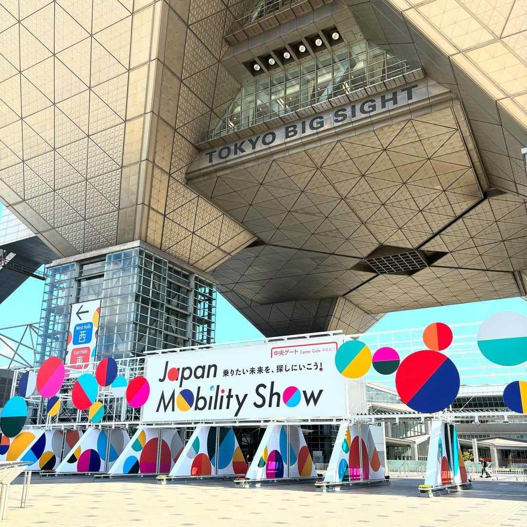 蒼井まやさんのインスタグラム写真 - (蒼井まやInstagram)「. JAPAN MOBILITY SHOW2023 小糸製作所さまのブースでお世話になります！ 西3ホールでお待ちしてますよ❤️  まややんは10/27、31、11/4はお休みです🙌 長期現場なので体調管理しっかりしてがんばります。  たくさんの方に来ていただけますように！ コンパニオン4名、しっかりお手伝いさせていただきます！  #japanmobilityshow #japanmobilityshow2023 #jms #jms2023 #ジャパンモビリティショー #ジャパンモビリティショー2023 #モビリティショー #モビリティショー2023 #小糸製作所 #koito #イベントコンパニオン #イベント好きな人と繋がりたい #イベコン#イベコン👑👟👠🎒💕 #コンパニオン #コンパニオンのお姉さん」10月24日 18時25分 - mayayan_dayo