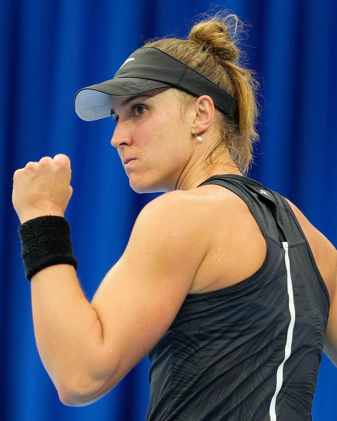 WTA（女子テニス協会）のインスタグラム：「Heading to the top of the standings in Zhuhai 🔝  @biahaddadmaia defeats No.2 seed Keys to claim her 8th Top-20 win of the season!  #WTAEliteTrophy」