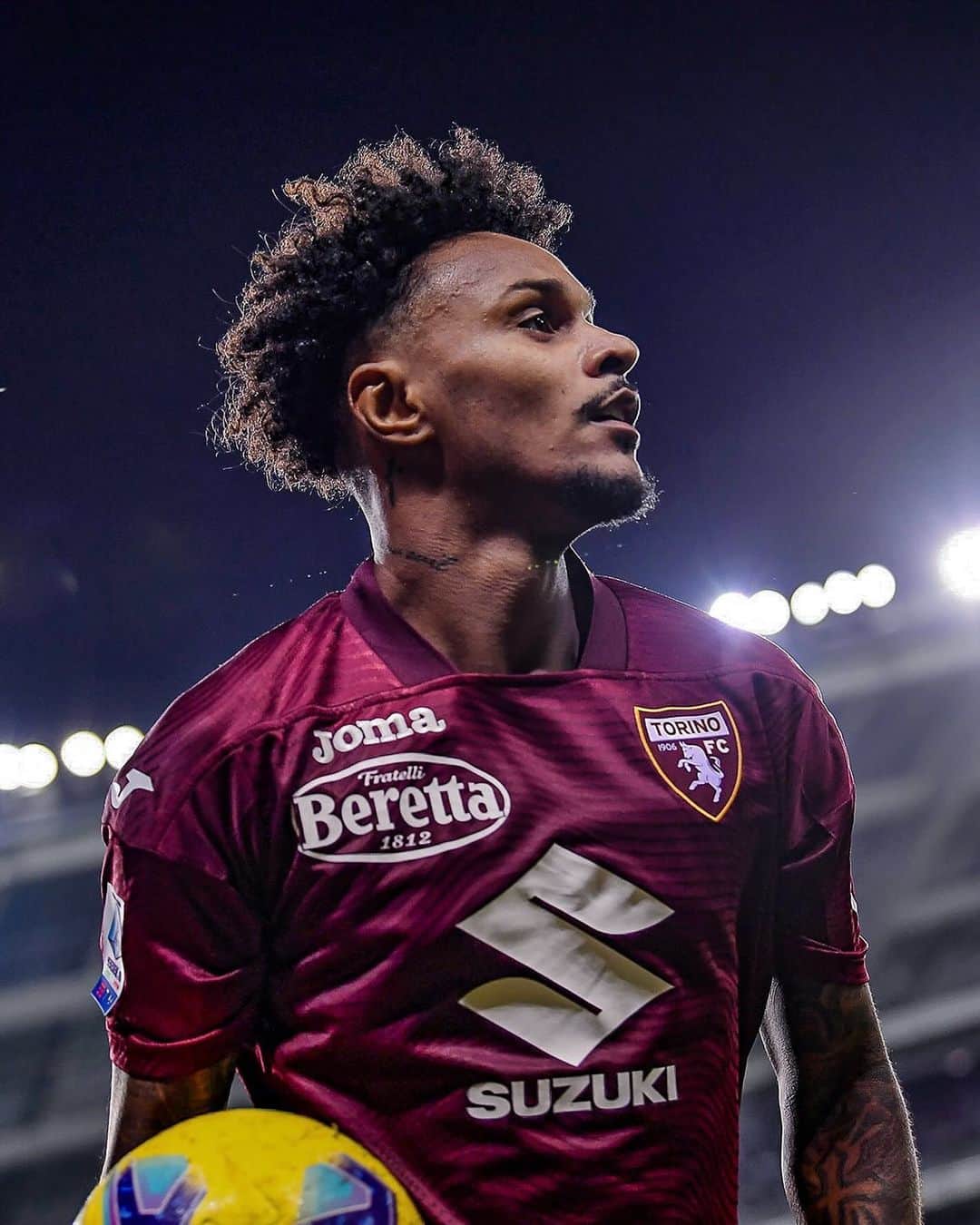 トリノFCのインスタグラム：「ʜᴇᴀᴅ ᴜᴘ 🫡   🔜 #LecceTorino   #SFT」