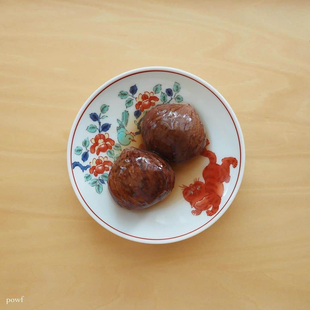 anemone_69のインスタグラム：「🌰 . 栗１㌔もらってペロっと食べちゃった😋 . . #栗の渋皮煮 #渋皮煮 #chestnut #栗 #くり #🌰 . . .」