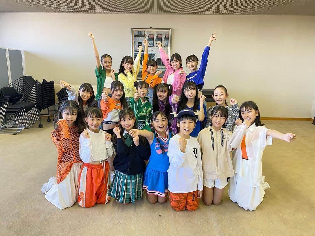 株式会社アドバンス社さんのインスタグラム写真 - (株式会社アドバンス社Instagram)「⭐️活動報告⭐️  ／ 2023金沢農業まつり🍅🫑 ＼  石川元気応援隊ジャンピン @jumpin_ishikawa  と アクターズスタジオ金沢 の皆んなで出演させていただきました！  ありがとうございました🍀  #2023金沢農業まつり #金沢農業まつり #石川元気応援隊ジャンピン #アクターズスタジオ金沢 #モデルスクール金沢 #タレントスクール金沢 #アドバンス社 #ADVANCE #俳優 #MC #司会 #リポーター #モデル #キッズモデル #アイドル #モデルエージェンシー #石川 #金沢 #富山」10月24日 19時03分 - advance_sya