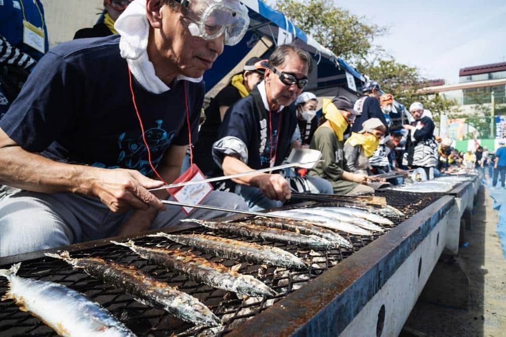 The Japan Timesさんのインスタグラム写真 - (The Japan TimesInstagram)「Japan’s annual haul of saury — sanma in Japanese — has plunged in recent years, pushing up prices and leading to concerns that the days of enjoying this fatty, tasty and cheap fish — a fall delicacy and source of myriad cultural and culinary references — may be coming to an end.  Before the pandemic, for example, the saury festival in Meguro typically offered around 5,000 free fish to over 30,000 visitors on a first-come, first-served basis. This year, only 2,000 could be sourced from the port of Kesennuma, a city in Miyagi Prefecture long known for its plentiful saury stocks.  A confluence of factors are behind the prized fish’s depleted catch, including overfishing in international waters and changing ocean conditions. However, experts remain somewhat unsure as to why the savory fish has suddenly become so rare in Japanese seas.  Click on link our bio to read more.  📸: Johan Brooks  #saury #fishing #climatechange #ocean #japan #festivals #environment #秋刀魚 #目黒さんま祭り #環境」10月24日 19時29分 - thejapantimes