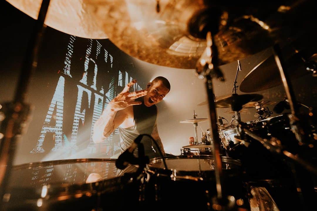 The Amity Afflictionさんのインスタグラム写真 - (The Amity AfflictionInstagram)「Thanks for an amazing night, Adelaide 🫶 Melbourne bound today  📸 @tomise」10月25日 6時23分 - theamityaffliction