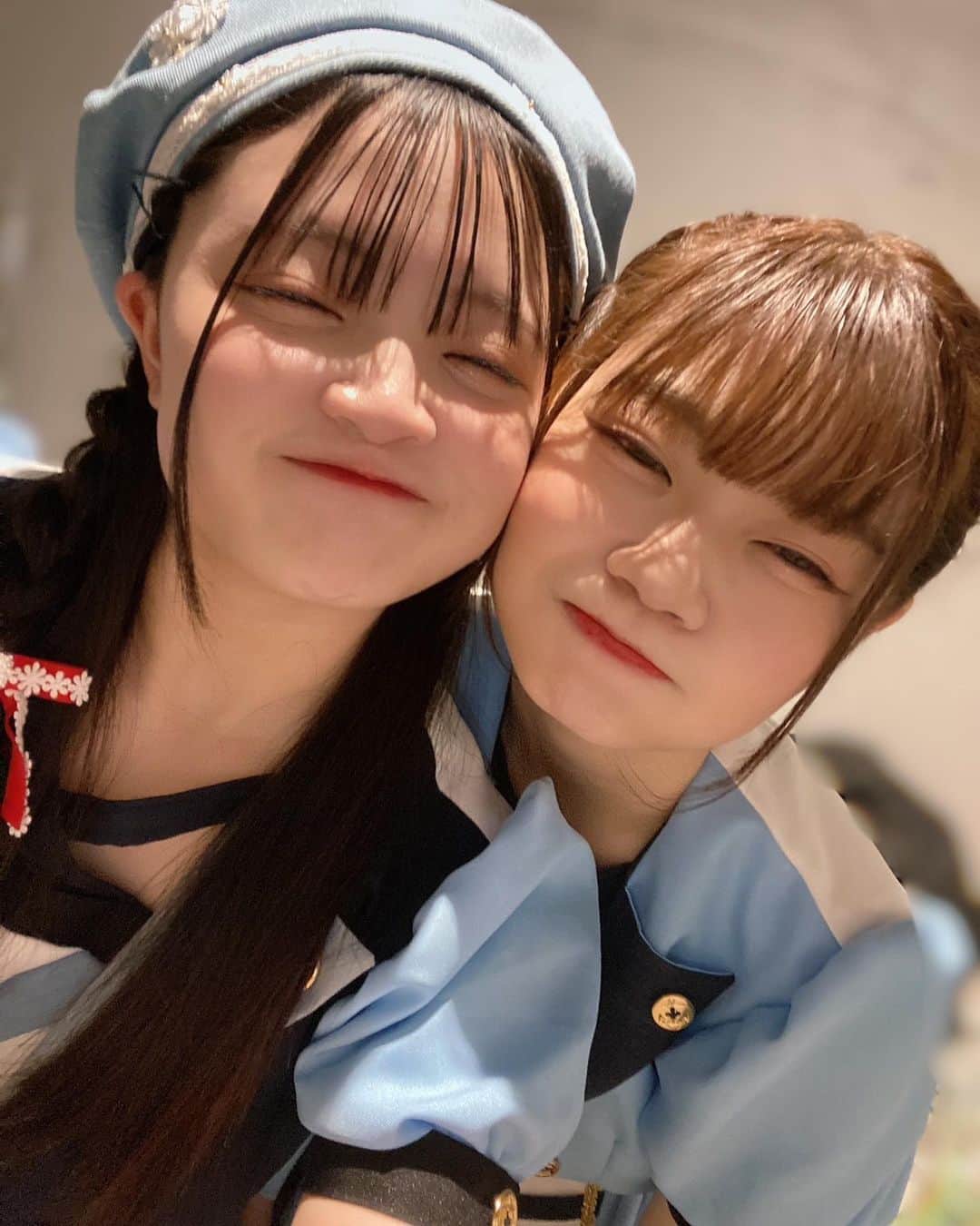 大野 一二三さんのインスタグラム写真 - (大野 一二三Instagram)「ばぶちゃんず👶🏻🍼 #バブみ #赤ちゃん #アイドル #idol #タレント #いいね歓迎 #フォローミー #赤色 #青色 #仲良し #👶🏻🍼 #ベレー帽」10月25日 5時47分 - hifumi_ohno