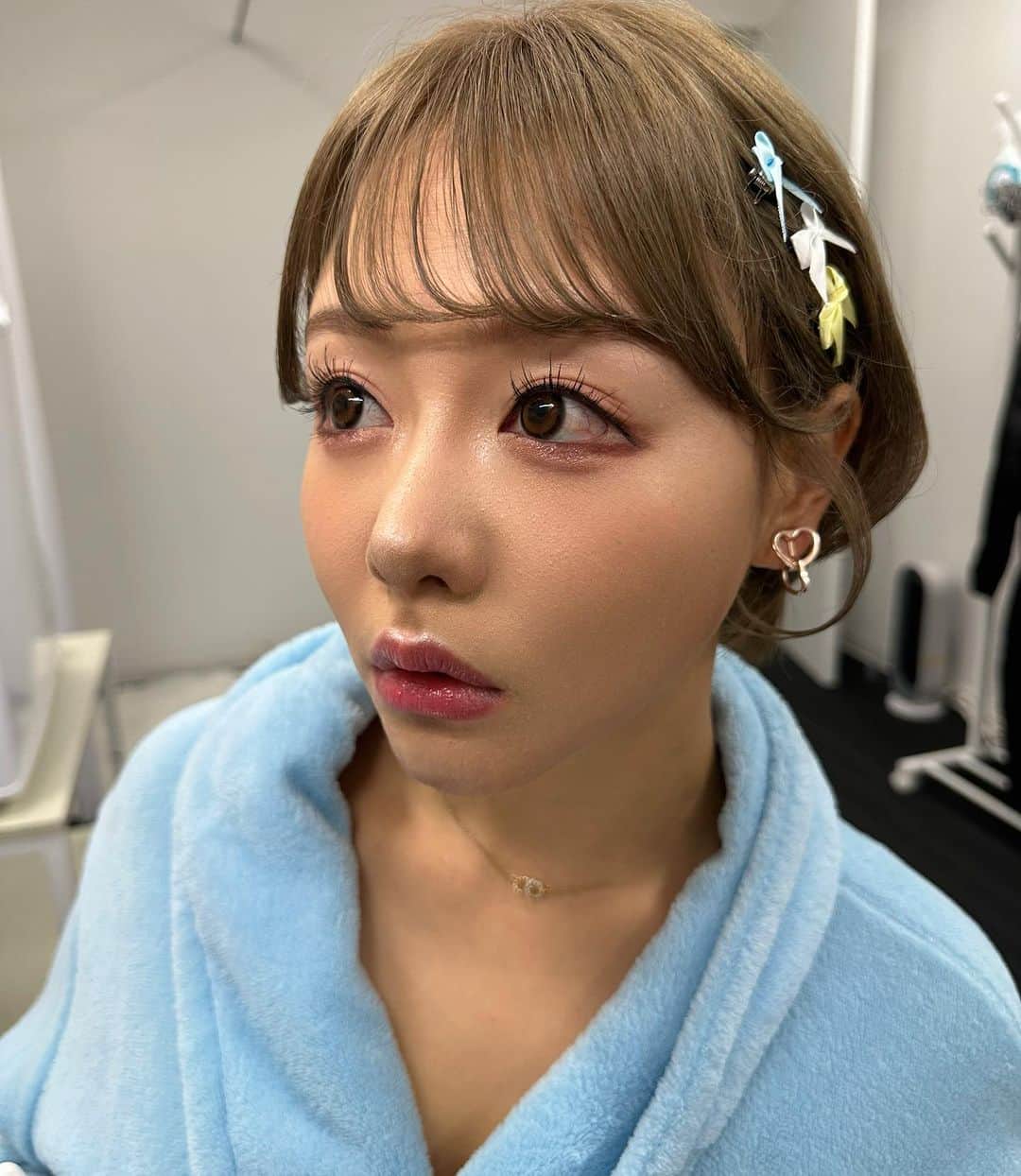 浜崎真緒のインスタグラム：「💄💭」