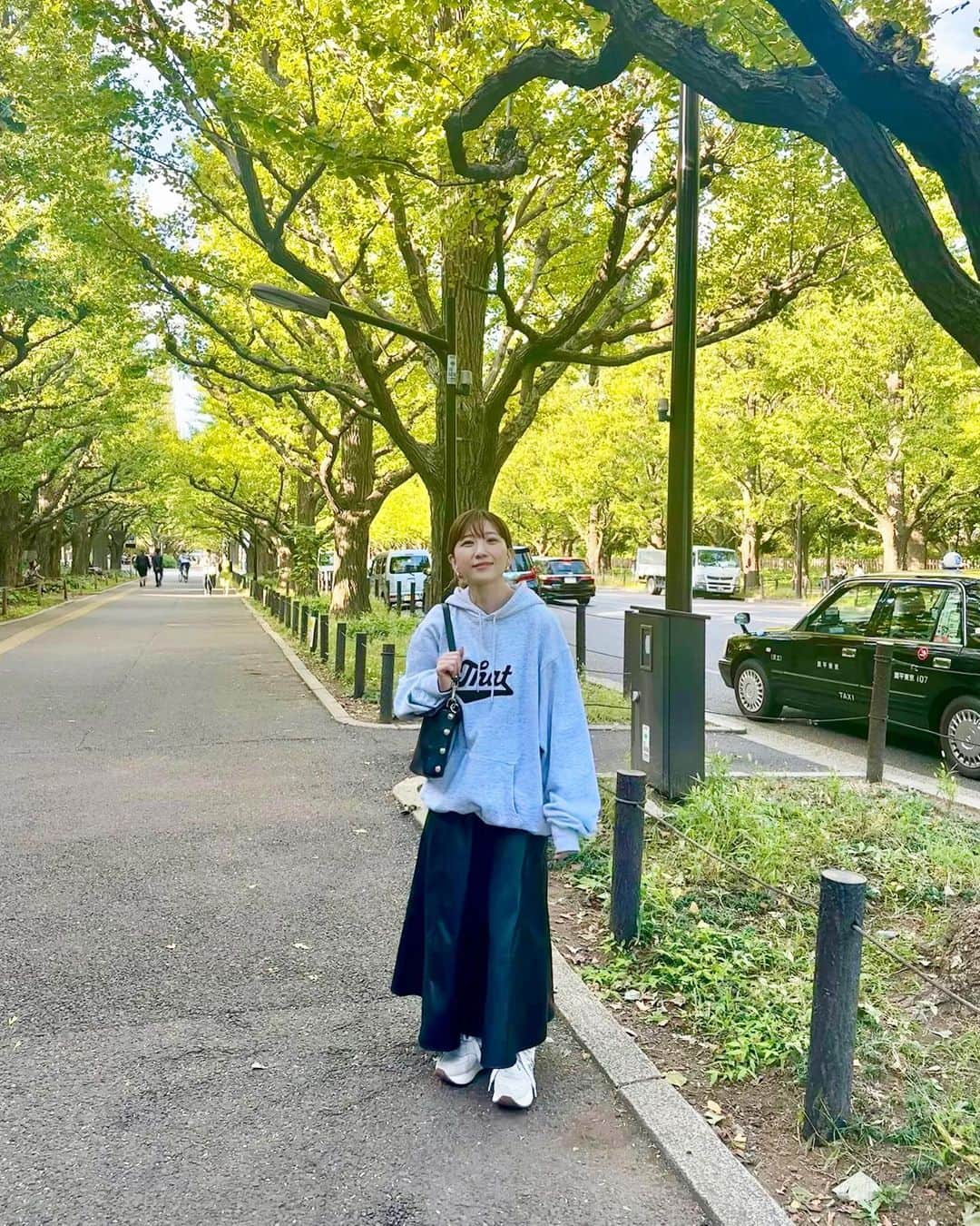 高田あゆみのインスタグラム：「10月末とは思えない暑さよ☀️」