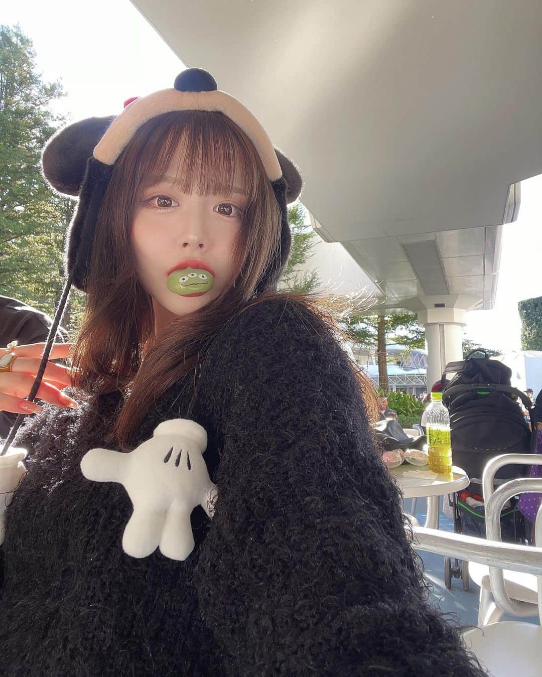 蘂のインスタグラム：「恒例のやつやったよ、( 'ч' )‎🤍 ̖́- ・ ・ ・ #ディズニー #ディズニーランド」