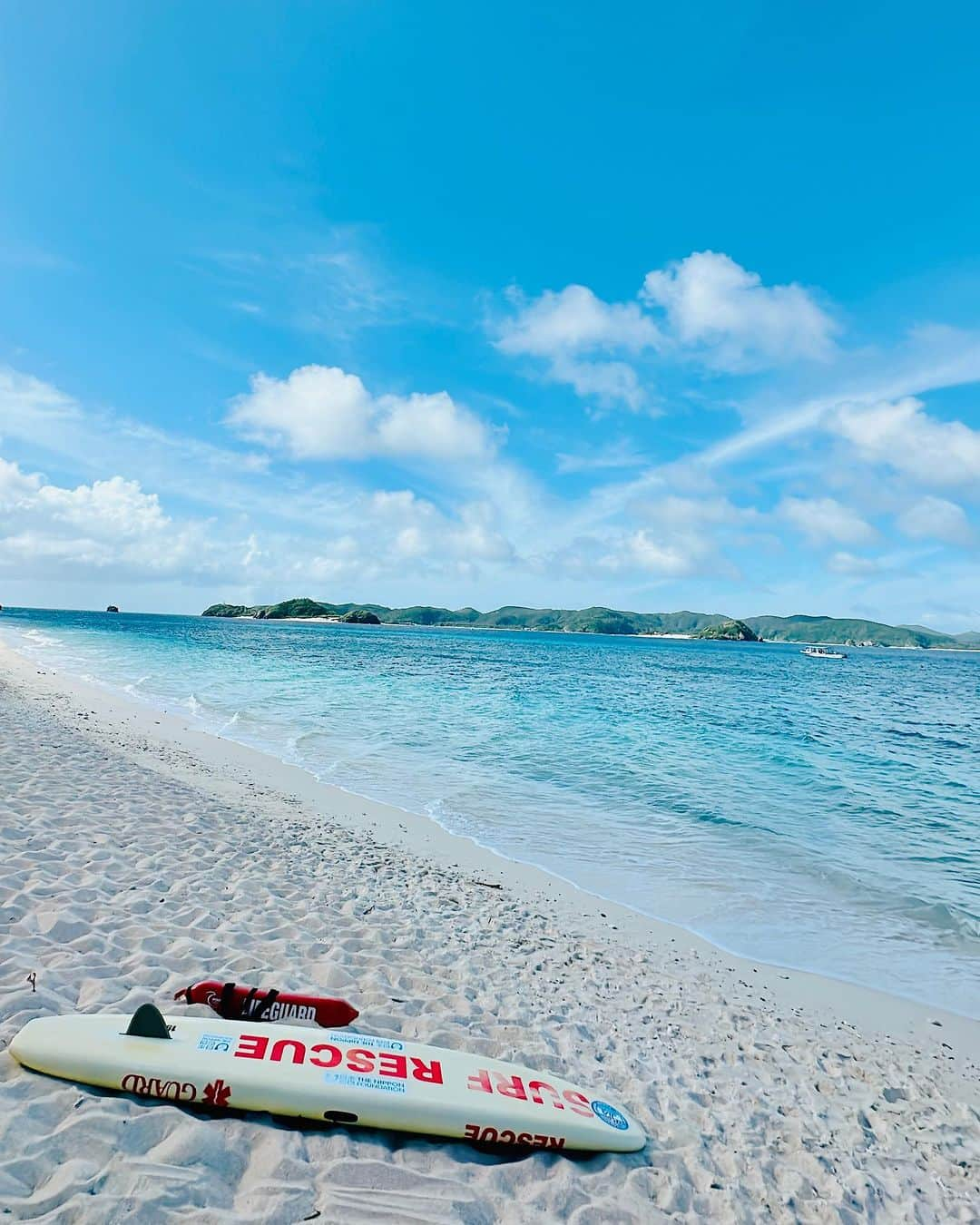 水上桃華さんのインスタグラム写真 - (水上桃華Instagram)「❤︎🐚☀︎👙⛱️  #阿嘉島 #沖縄 #離島 #慶良間諸島 #akajima #okinawa #keramaislands #夏休み #夏の思い出」10月24日 21時42分 - carbsdaisuki_