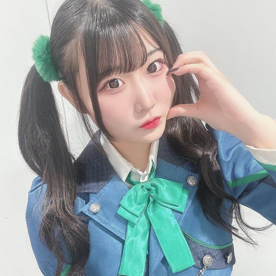 桃瀬ひよりさんのインスタグラム写真 - (桃瀬ひよりInstagram)「高め巻き巻きツインテールはアイドル感じる🫶🏻🫧  #名古屋 #アイドル #idol #sjk #女子高生 #高校生  #likeforlikes  #likeforfollow  #like4likes  #like #followforfollowback  #follow  #follow4followback  #いいね返し #コメント返し」10月24日 21時35分 - o2_hiyori