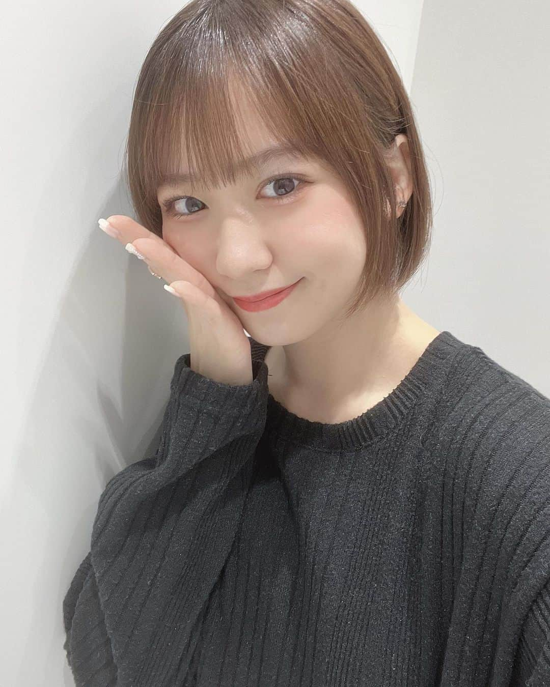 野中美希のインスタグラム：「💇‍♀️🖤 . #helloproject#morningmusume23#モーニング娘#モーニング娘23#野中美希#ちぇる」