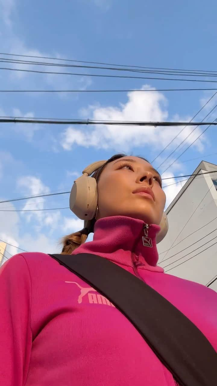 アシュリのインスタグラム：「She’s ready for fall 🍂🍁🥀」