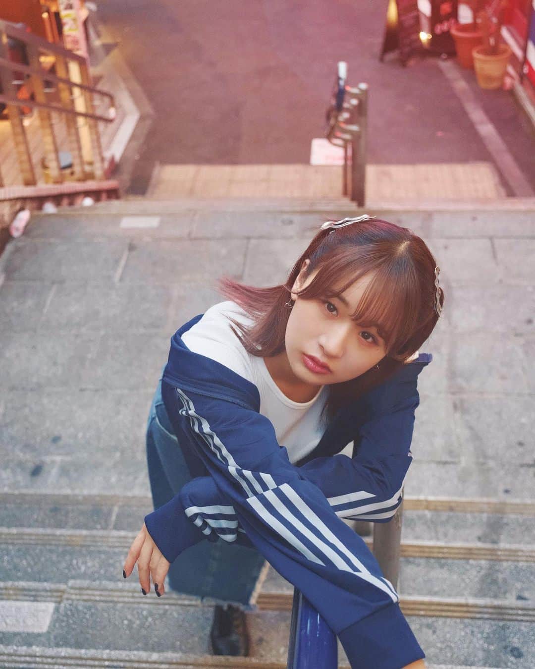 岩間妃南子さんのインスタグラム写真 - (岩間妃南子Instagram)「・ ・ ・ 渋谷で撮影したときの💭 ・ adidasジャージ、なんの服に合わせても可愛くなるから好き！！！ ・ ・ ・ #shibuya #adidas #アディダスコーデ #アディダス」10月24日 21時52分 - hinako.1116