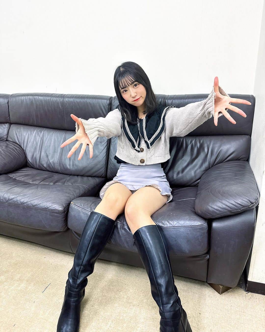 藤田みゆのインスタグラム：「. ぎゅーする？💘」