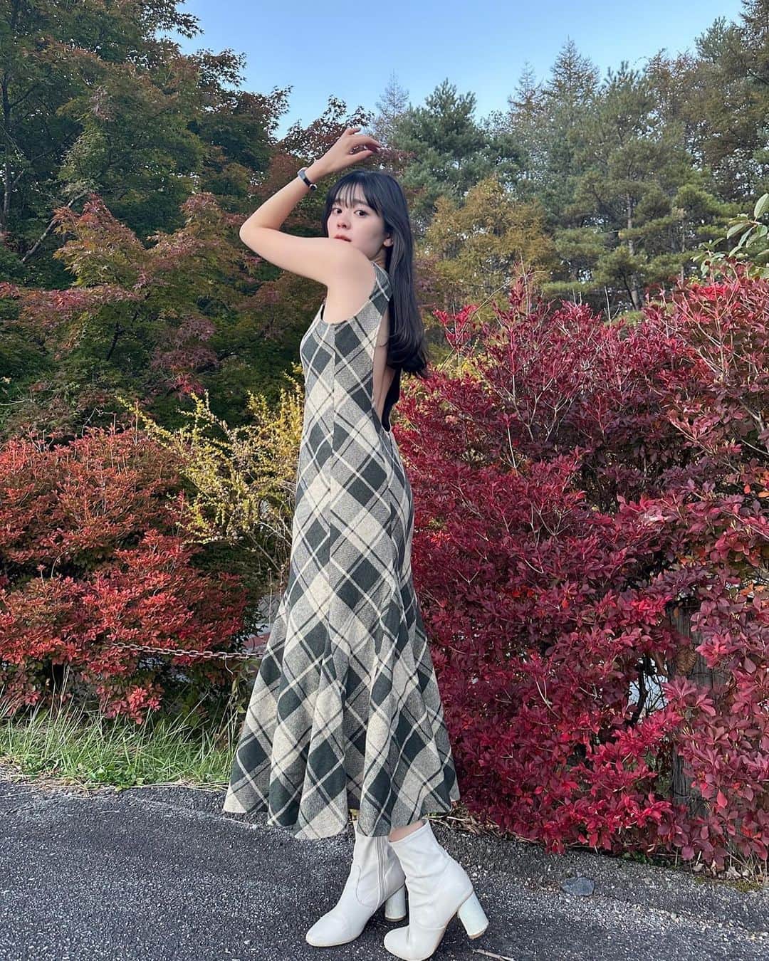 坂井仁香さんのインスタグラム写真 - (坂井仁香Instagram)「🍁  #とき宣#坂井仁香#ひとちゃん#超とき宣#超ときめき宣伝部#紅葉#ワンピース」10月24日 22時16分 - hitoka_sakai_official