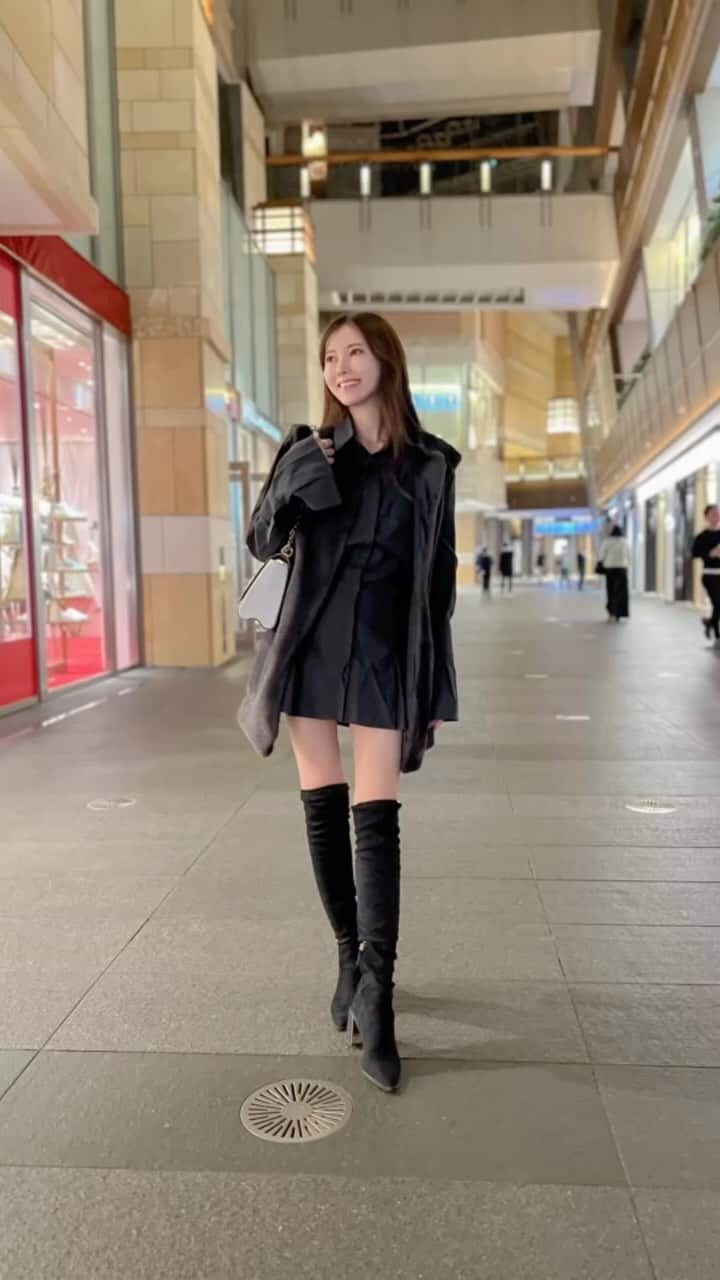 清水愛美のインスタグラム：「🍁秋ですね❤️  大好きなニーハイブーツが履ける💕 脚が細見えする✨  #shein #zara #ニーハイブーツ #ニーハイブーツコーデ  #code」