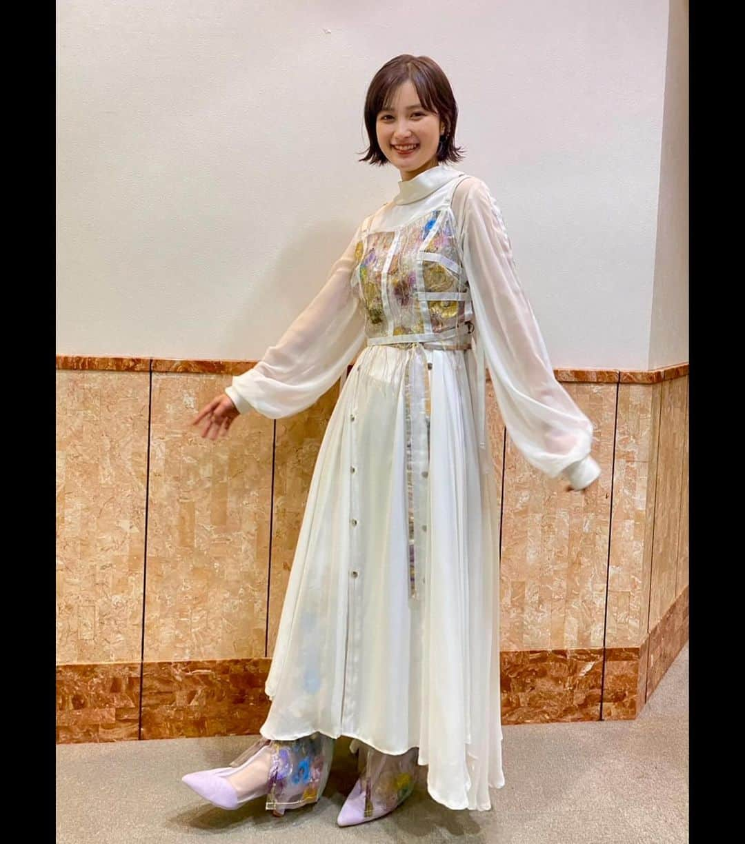 井頭愛海さんのインスタグラム写真 - (井頭愛海Instagram)「. 最近のお衣装達〜👗‎🤍」10月24日 22時33分 - manamiigashira_official