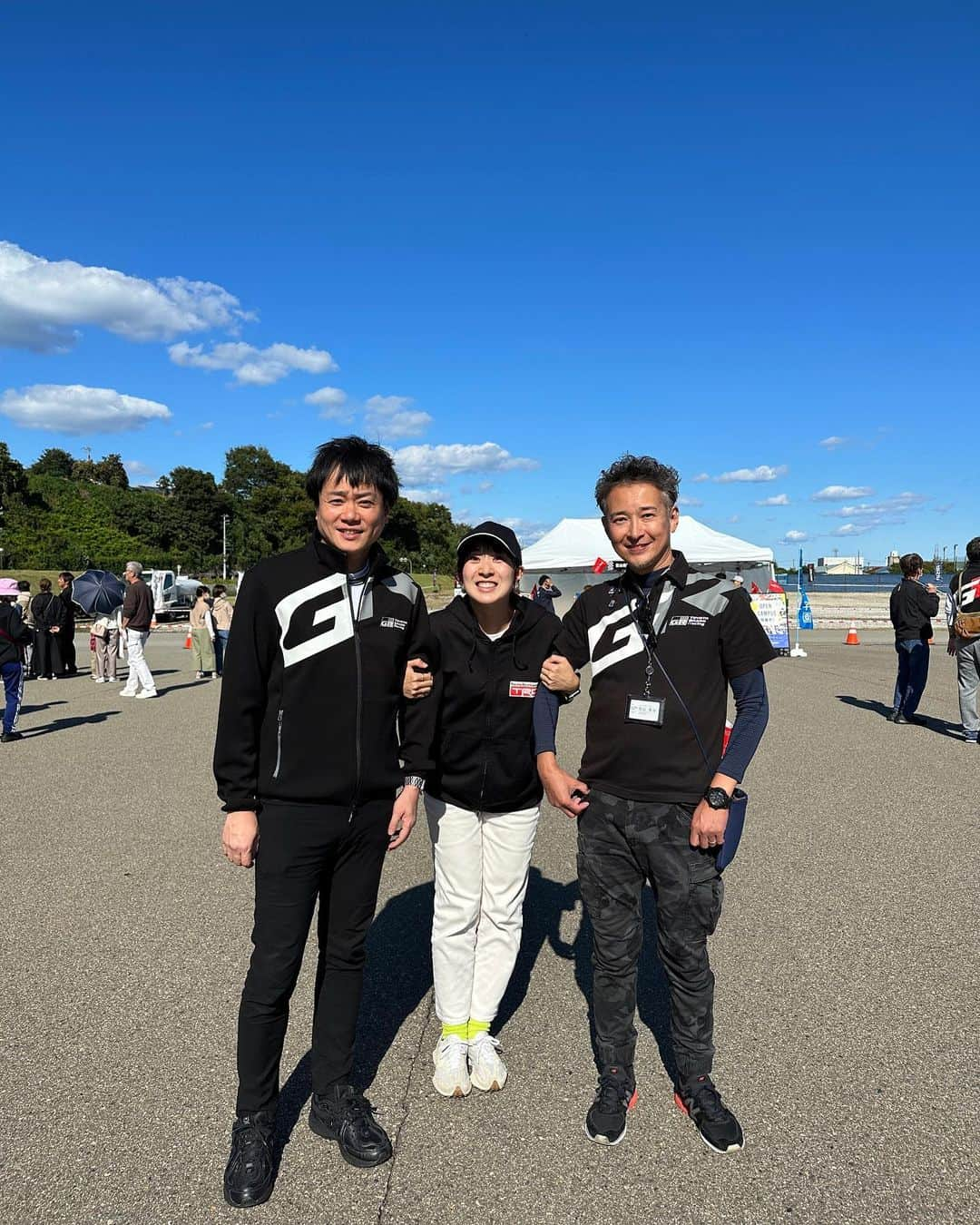 林藍菜さんのインスタグラム写真 - (林藍菜Instagram)「TOYOTA GAZOO Racing Rally Challenge 2023 in 高岡 万葉 「乗って、見て、応援して、たっぷり！遊べましたか？」  高岡でのラリーは今年で10周年。 記念のセレモニアルスタートは、高岡大仏前でした✨  エントラントの皆さんには、富山の良さが浸透してきています🐟 富山に泊まって、食べて、飲んで、走って、ときに観光して。 ラリーツーリズムのもと、人口移動があることで地域の盛り上がりを感じることが出来ます。  モータースポーツに触れて、街の魅力も再発見できたらなおよしですね。  写真は、今年の思い出！ また来年も♡  #toyota #ガズーレーシング #ラリーチャレンジ #高岡  #TGR #TGRP#モータースポーツ好きな人と繋がりたい  #モータースポーツ女子 #ラリードライバー #オシゴトアイナ」10月24日 22時36分 - hayashi_aina