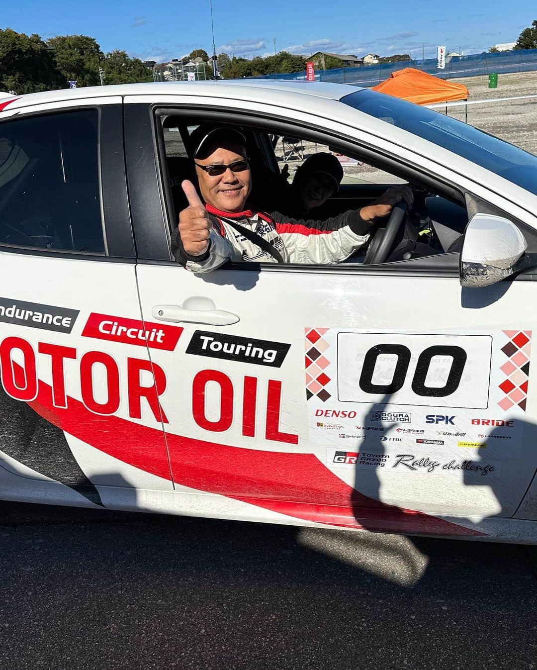 林藍菜さんのインスタグラム写真 - (林藍菜Instagram)「TOYOTA GAZOO Racing Rally Challenge 2023 in 高岡 万葉 「乗って、見て、応援して、たっぷり！遊べましたか？」  高岡でのラリーは今年で10周年。 記念のセレモニアルスタートは、高岡大仏前でした✨  エントラントの皆さんには、富山の良さが浸透してきています🐟 富山に泊まって、食べて、飲んで、走って、ときに観光して。 ラリーツーリズムのもと、人口移動があることで地域の盛り上がりを感じることが出来ます。  モータースポーツに触れて、街の魅力も再発見できたらなおよしですね。  写真は、今年の思い出！ また来年も♡  #toyota #ガズーレーシング #ラリーチャレンジ #高岡  #TGR #TGRP#モータースポーツ好きな人と繋がりたい  #モータースポーツ女子 #ラリードライバー #オシゴトアイナ」10月24日 22時36分 - hayashi_aina