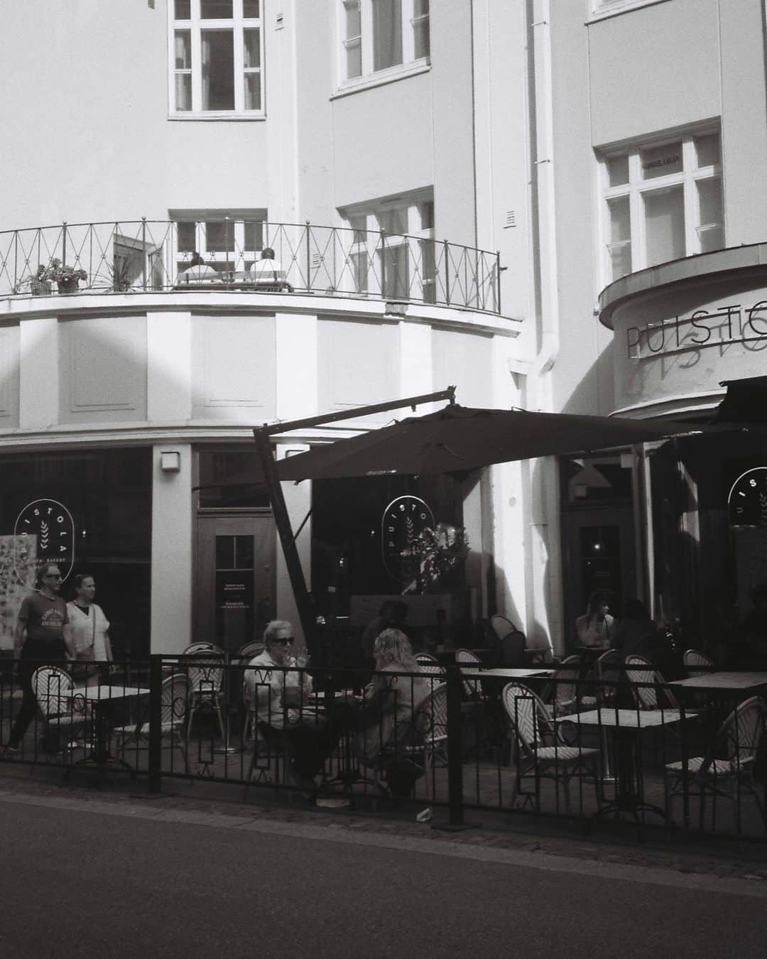 名倉七海のインスタグラム：「_ Oulu, Finland 2023 by my film camera #film #filmcamera #monochrome #nanamifilm_」