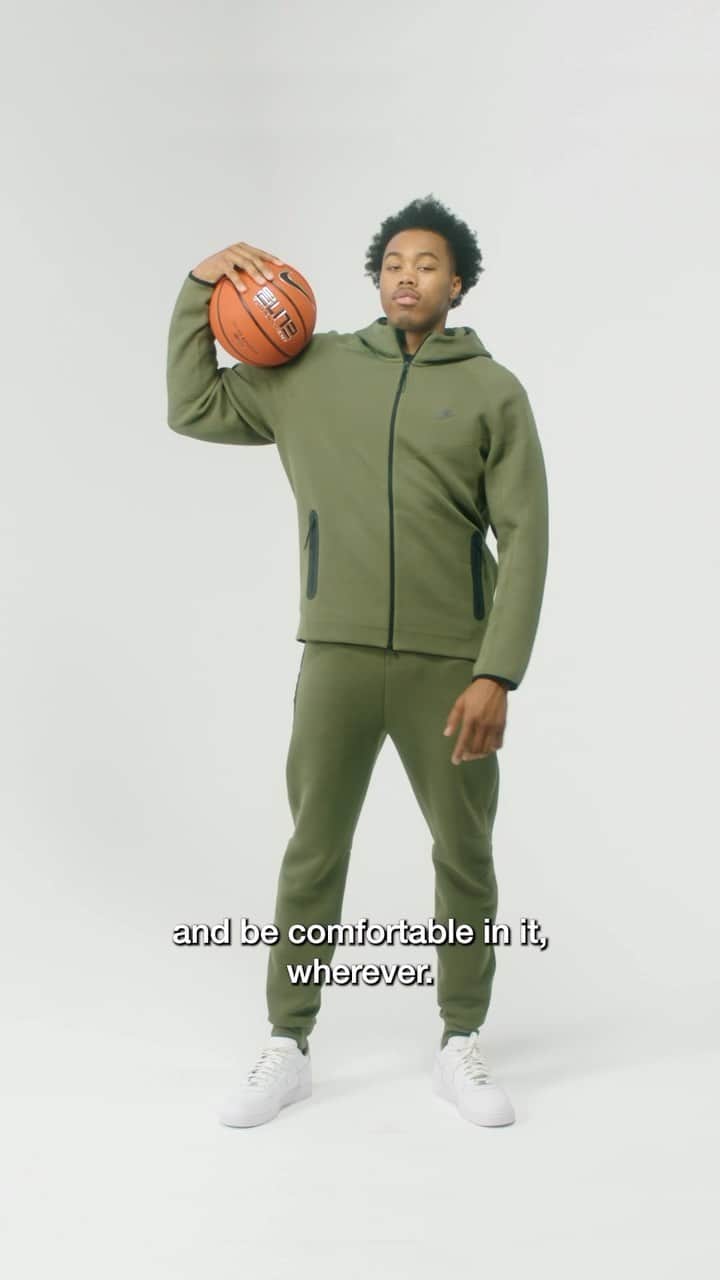 Nike Sportswearのインスタグラム：「Scottie’s rocking Nike Tech as we celebrate its 10th anniversary. Find a new favourite — or re-up on a classic colour way — at your local Nike. Link in bio. #NikeTech」