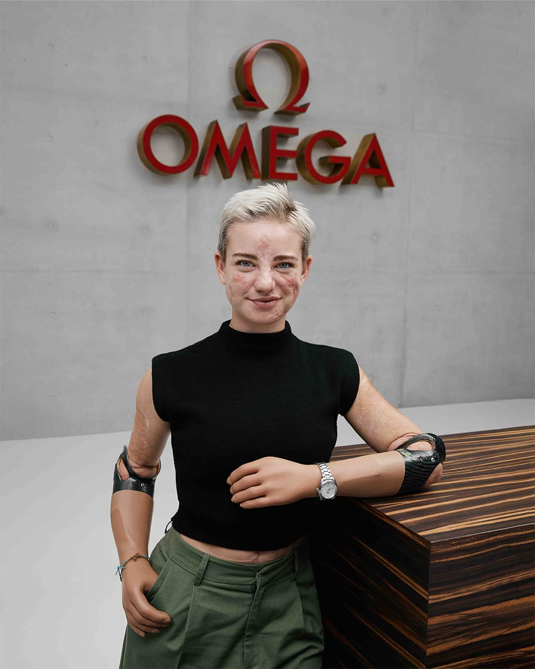 オメガのインスタグラム：「On our special day for Italian athletes we were honoured to welcome in our HQ and OMEGA Museum the parafencing champion Bebe Vio and current high jump World Champion Gianmarco Tamberi.   #OMEGA #OMEGAOfficialTimeKeeper @bebe_vio @gianmarcotamberi」