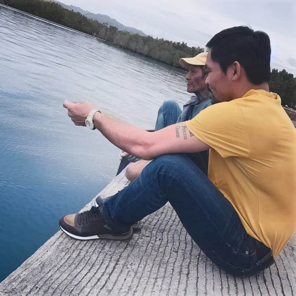 マニー・パッキャオのインスタグラム：「Take a moment today and be grateful for all that God has given you 🙏🏼」
