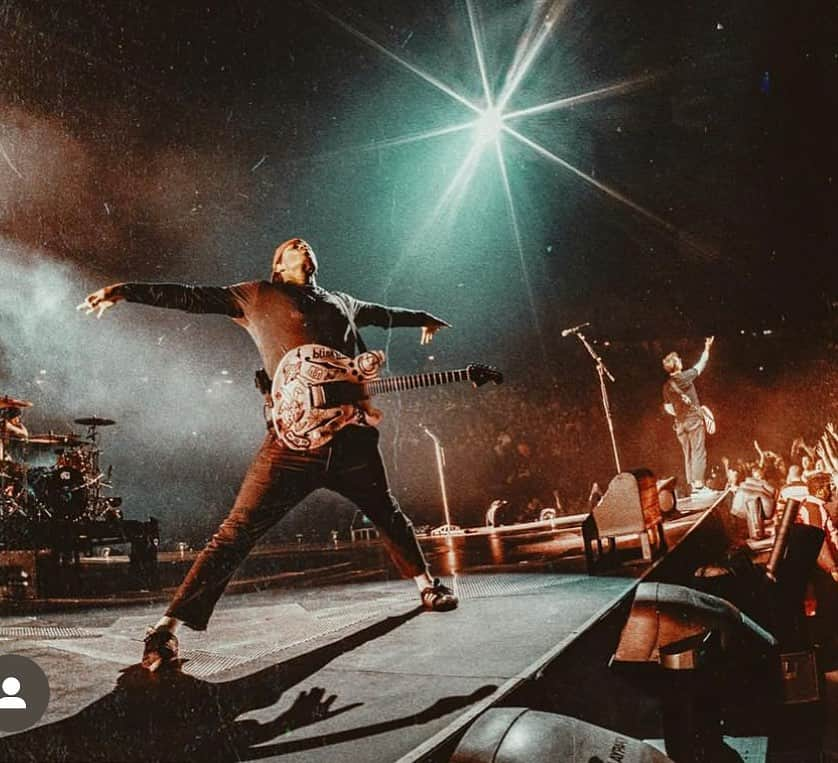 トム・デロングさんのインスタグラム写真 - (トム・デロングInstagram)「PreSale tickets up today!! @blink182 ONE MORE TIME US Tour」10月24日 23時39分 - tomdelonge