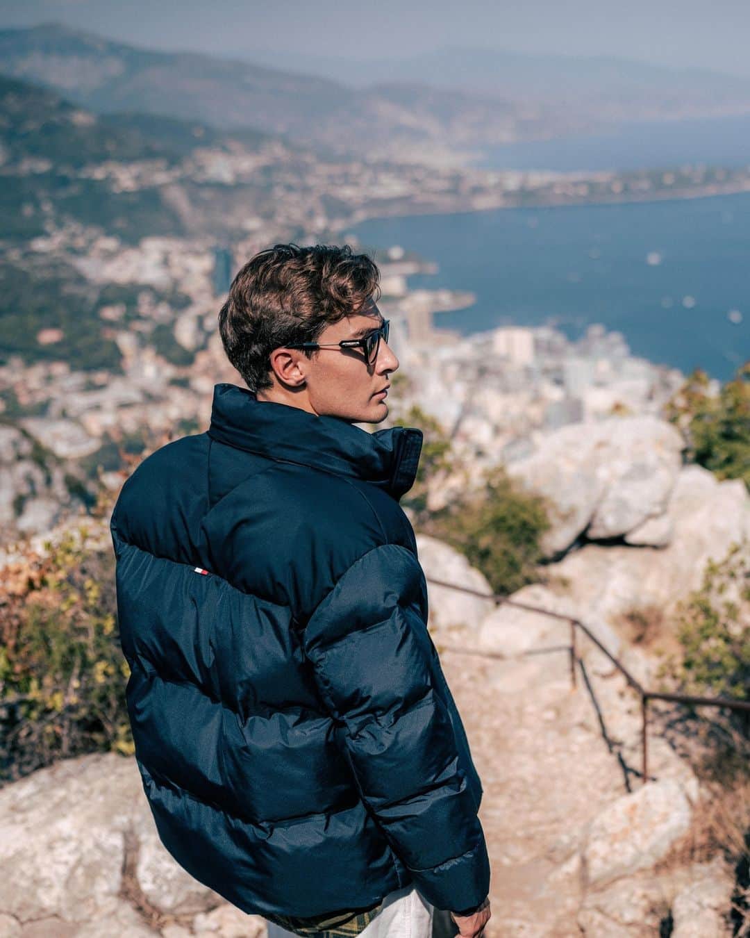 Tommy Hilfigerさんのインスタグラム写真 - (Tommy HilfigerInstagram)「#GeorgeRussell wearing our New York Puffer. #PufferJacket」10月24日 23時40分 - tommyhilfiger
