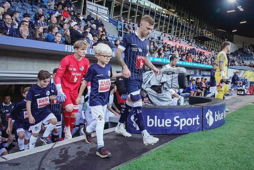 マックス・マイヤーさんのインスタグラム写真 - (マックス・マイヤーInstagram)「Back on track! 🔵⚪️ Danke für die tolle Unterstützung🫶🏽 @fcluzern_offiziell」10月24日 23時52分 - maxmeyer95