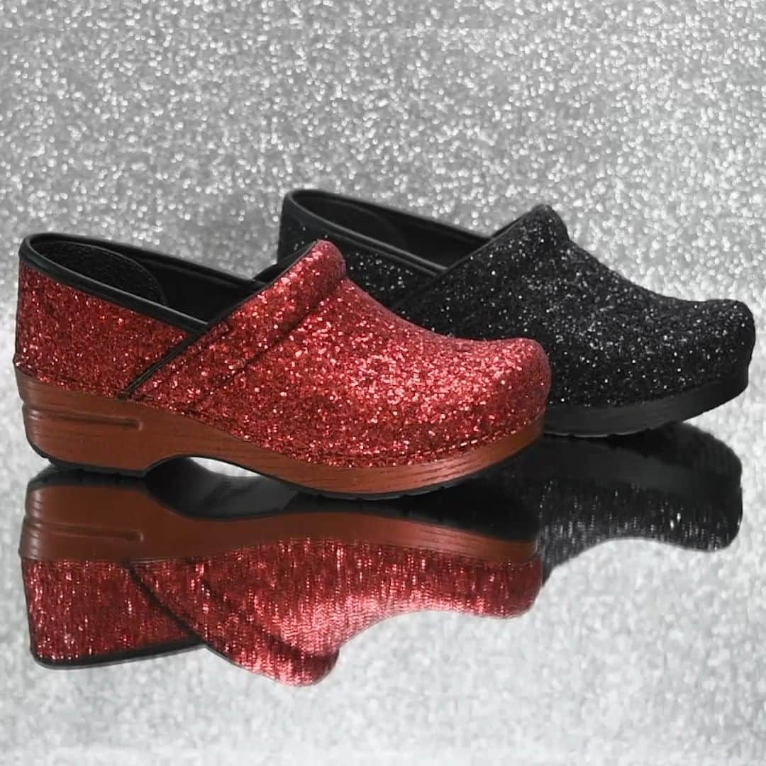 ダンスコのインスタグラム：「✨ You can never have too much sparkle ✨   Shop our LIMITED EDITION Pro Glitter clogs, link in bio.  #glitter #dorothy #witch #danskofootwear #comfort #fashion #ootd #beautiful #happy #cute #travel #smile #joy #life #style #instadaily #friends #family #fun #instagood #gowhereyourehappiest #fallstyle #taylorswift」