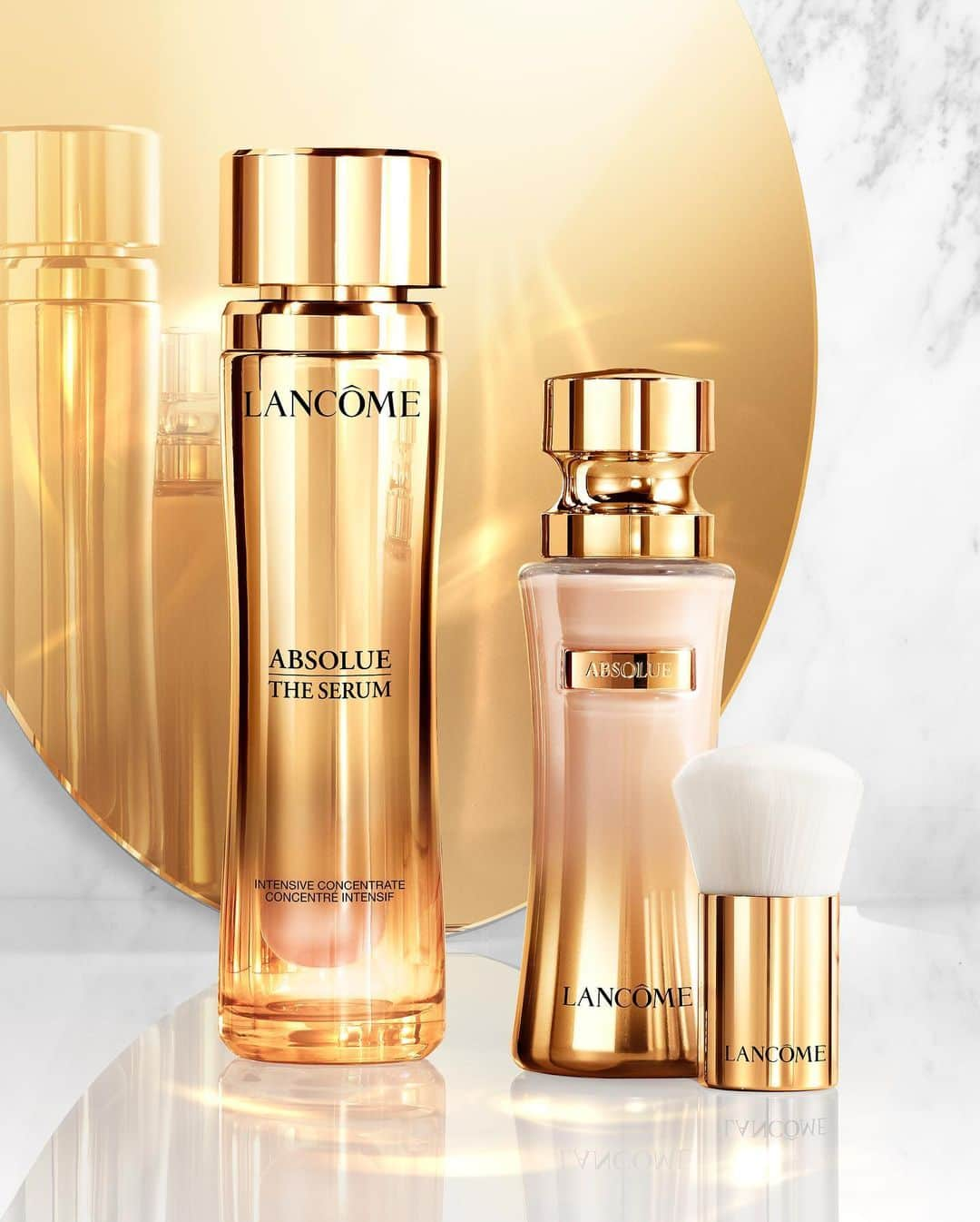 Lancôme Officialさんのインスタグラム写真 - (Lancôme OfficialInstagram)「Unleash the power of gold for perpetual youth. Start with Absolue Rose 80 Lotion to soothe the skin, followed by The serum to re-establish skin’s density. Finish with the Soft Cream and Eye Cream to smooth out wrinkles and fine lines. And to perfect your complexion, use Absolue Fluid Foundation.  #Lancome #LancomeAbsolue #Serum #Skincare」10月25日 0時05分 - lancomeofficial