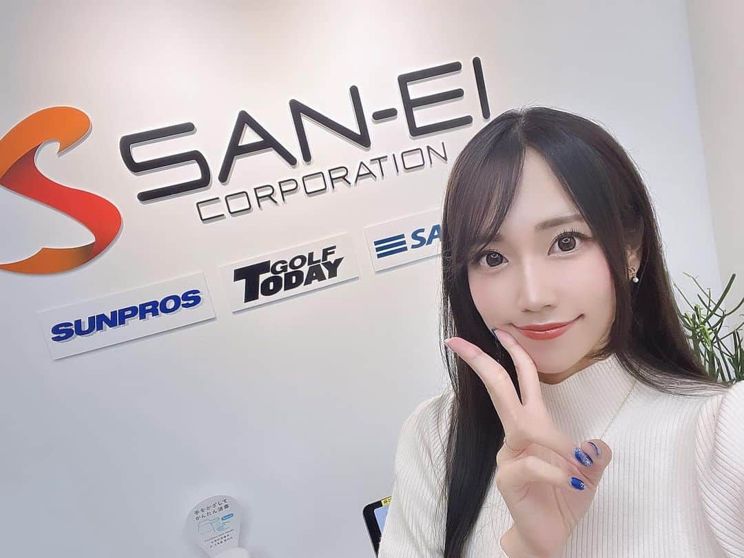 霧島聖子さんのインスタグラム写真 - (霧島聖子Instagram)「脇阪寿一のSUPER言いたい放題 本日もご視聴有難うございました👀 前回のSGTオートポリス戦を制し、 GT500/300のチームランキング現在トップの 今1番熱いゲスト様方から色んなお話伺いました❤️‍🔥 今シーズンはいよいよ大詰め！ シリーズチャンピオン決定の瞬間はもうすぐです❕ SUPER GT最終戦もてぎ、 ぜひサーキット現地で一緒に盛り上がり 笑顔で今シーズンを終えましょう✊🏻   #autosport  #三栄  #videooption  #SUPERGT  #GT  #SGT  #脇阪寿一のスーパー言いたい放題  #番組収録  #ニコニコ生放送  #MC  #番組アシスタント」10月25日 0時31分 - seiko_kirishima