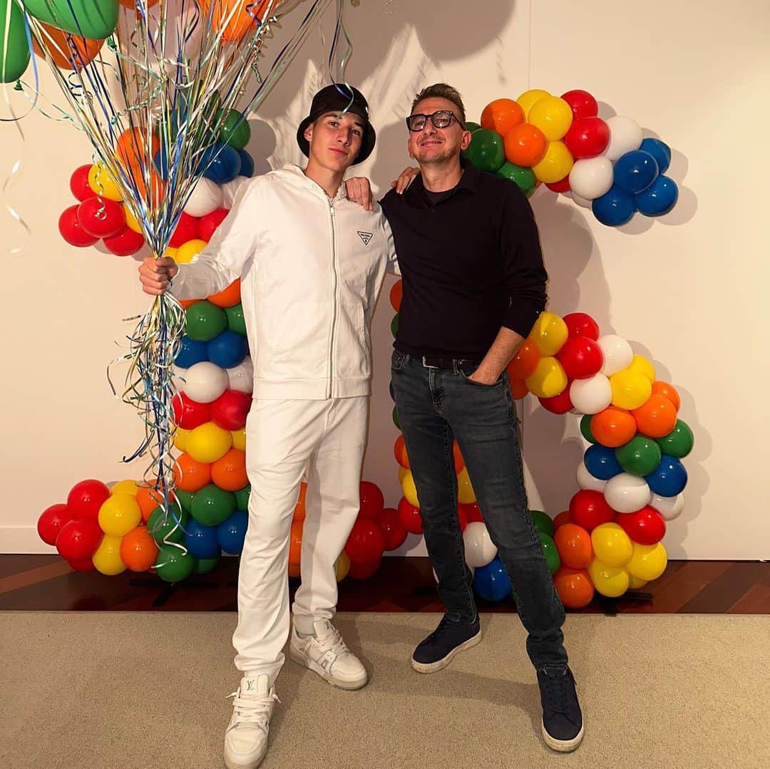 アレッサンドロ・デル・ピエロさんのインスタグラム写真 - (アレッサンドロ・デル・ピエロInstagram)「Sweet 16!! Happy Birthday 🎂 @tobias.delpiero  . . . October 22 - 2023」10月25日 0時39分 - alessandrodelpiero