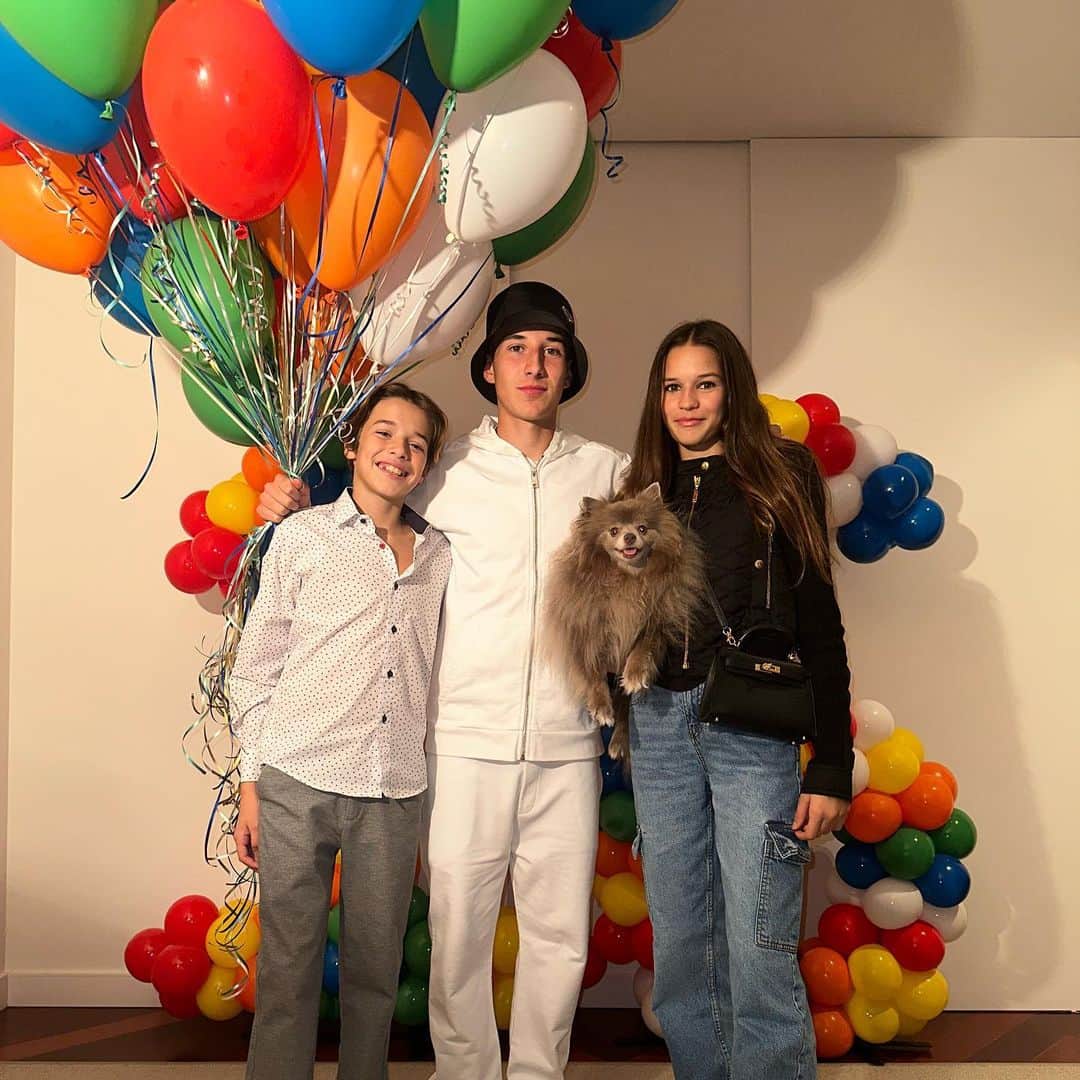 アレッサンドロ・デル・ピエロさんのインスタグラム写真 - (アレッサンドロ・デル・ピエロInstagram)「Sweet 16!! Happy Birthday 🎂 @tobias.delpiero  . . . October 22 - 2023」10月25日 0時39分 - alessandrodelpiero