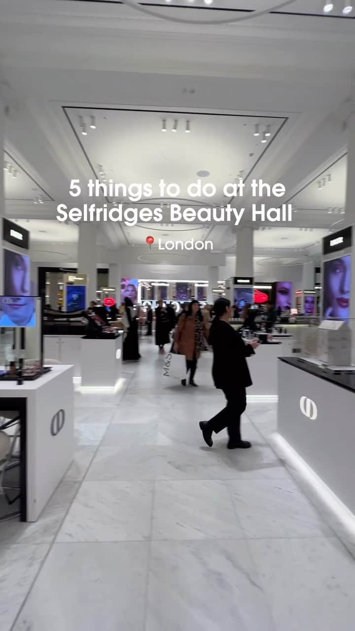 セルフリッジズのインスタグラム：「Our beauty playground • Save this for your next visit to #SelfridgesLondon 📌. Head to the Beauty Hall on G to discover @hermes new and exclusive Les Regard collection to pick up an illuminating eyeshadow or mascaras, refill your favourite cult classic @lelabofragrances scent or head over to @pavanhennabar for bespoke, intricate henna designs.   Can’t join us in-store? Head over to the link in our bio to shop online」