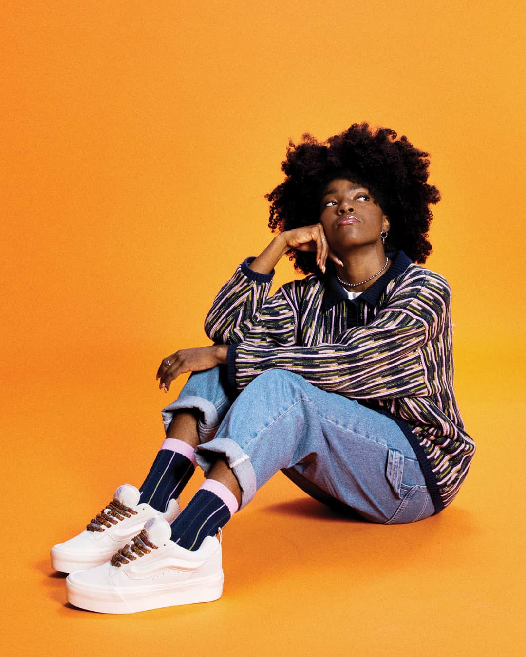 vans girlsのインスタグラム：「With a towering platform sole and exaggerated details, the Knu Stack reimagines the classic Old Skool, taking its signature elements to new heights. Available at the link in bio.」